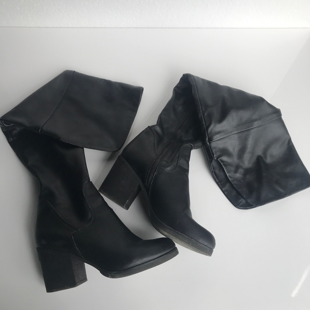 Steve Madden Over the Knee Black boot